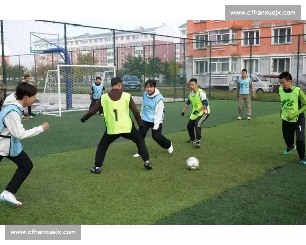 滁州市首届业余足球邀请赛定远圆满收官 25 场激战燃爆全城