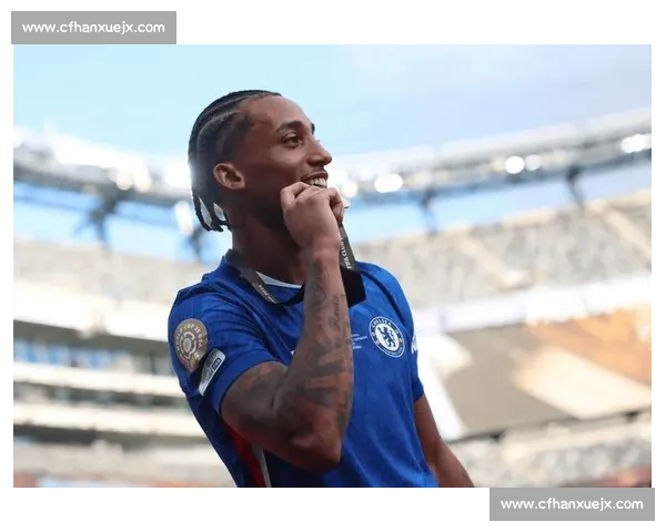 米克尔力挺德拉普：用表现回击质疑，首秀助攻已征服蓝军球迷