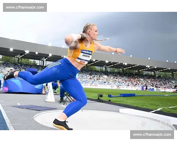 一场速度与智慧的较量 F1电竞选手赛场内外揭秘