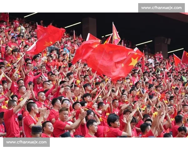 观众席的呐喊助威，见证欧洲站的辉煌